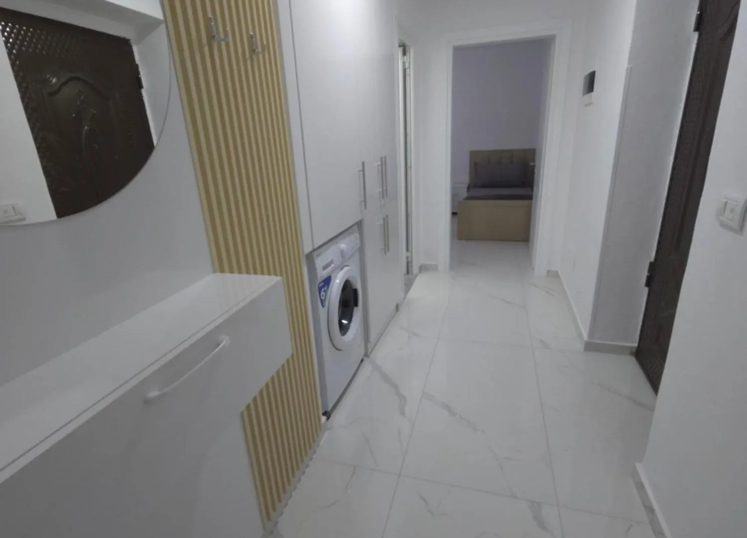 Peaceful Conteporary Apartment Berat